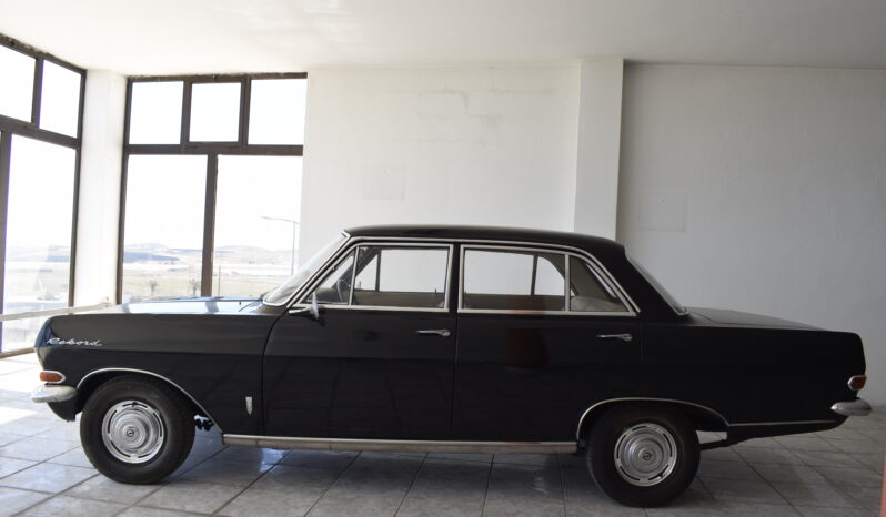 
								OPEL REKORD 1.7 full									